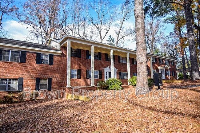 Building Photo - 2456 B Bragg Blvd Rental