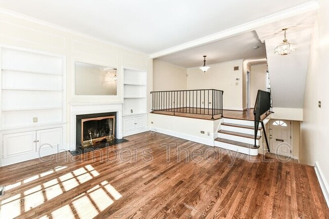 Building Photo - 120 Princess St