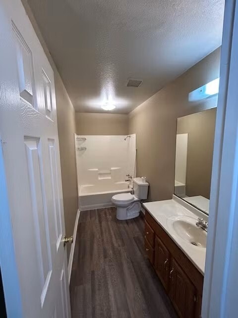 Photo - 1326-1328 Pine Hill Drive