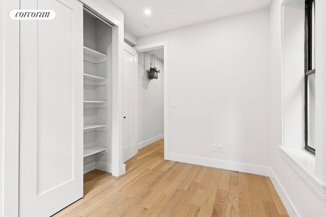 Photo - 206 W 96th St