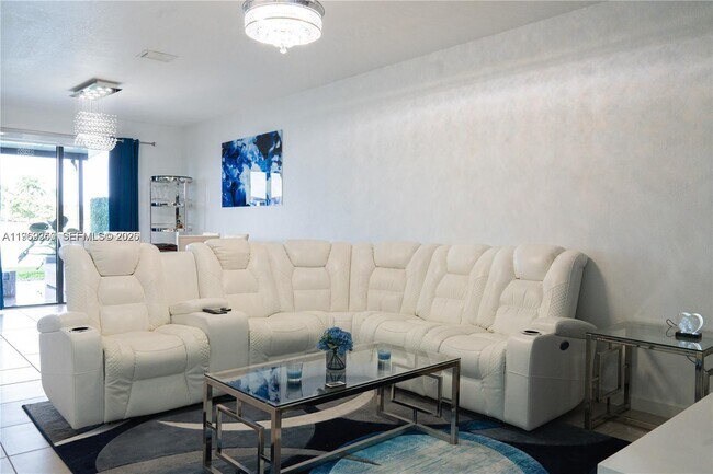 Photo - 11611 SW 253rd St