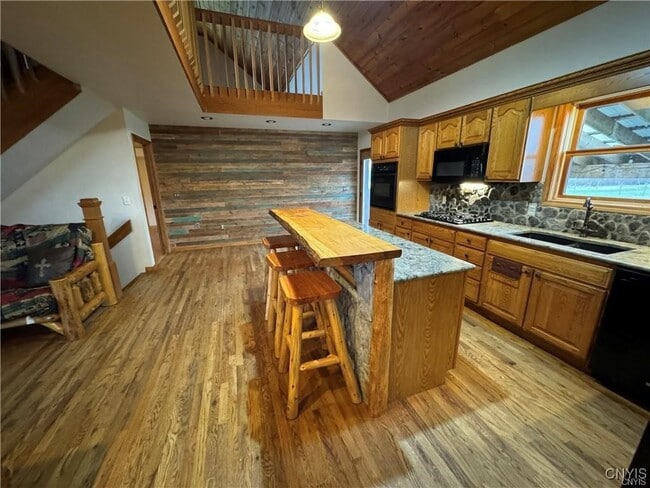 Photo - 25345 Bonney Rd