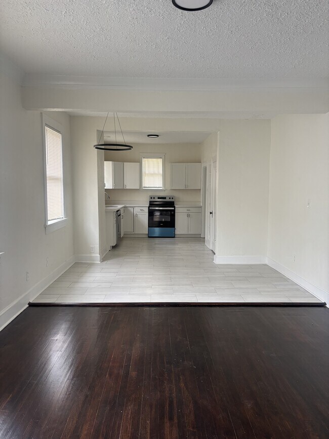 Photo - 920 N Auburndale St