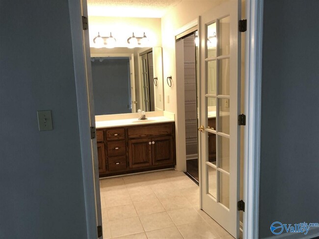 Photo - 127 Philadelphia Dr