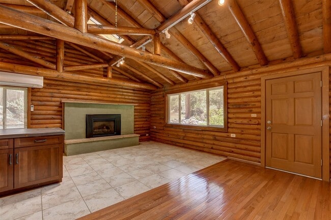 Photo - Nestled In the Granite Dells!