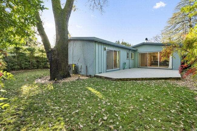 Photo - 22 Brennfleck Ave