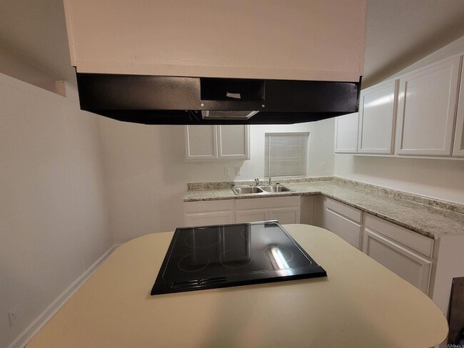 Photo - 4505 Lupine St