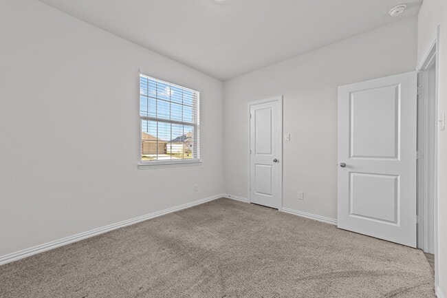 Photo - 105 Copper Switch Dr