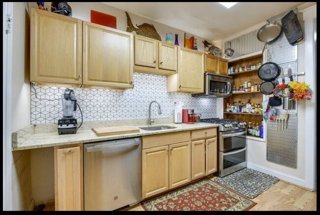 Photo - 821 Randolph St NW Unit 3
