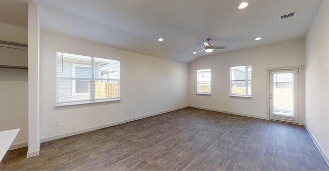 Photo - 3708 Niddry Dr