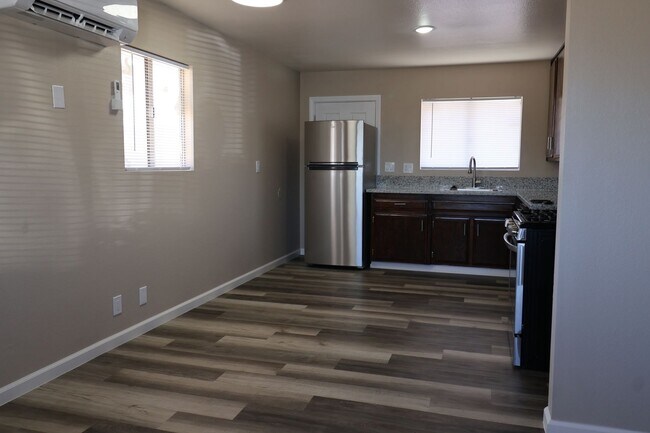 Photo - MOY430 Unit 430 W Moyer Ave #A