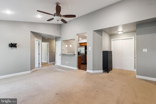 Building Photo - 103 Claridge Ct Unit 11 Rental