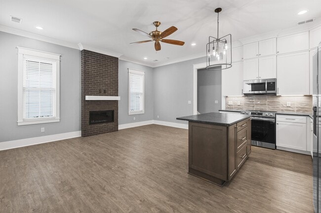 1705 Double Oak Trl