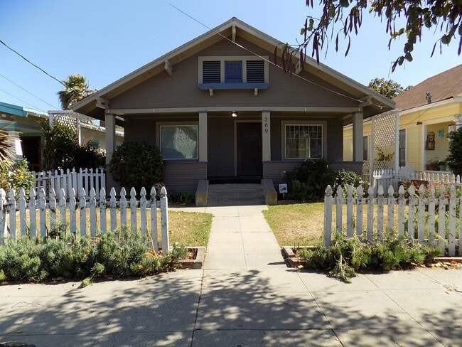 3 Bedroom/2 Bathroom Craftsman | Master wi... - 3 Bedroom/2 Bathroom Craftsman | Master wi...