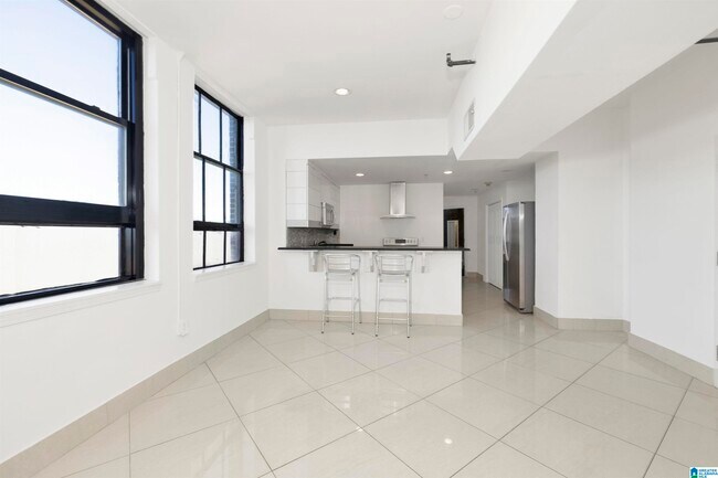 Photo - 2201 1st Ave N Unidad 5C