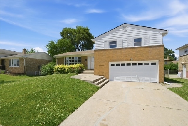 Building Photo - 1640 Channing Ct