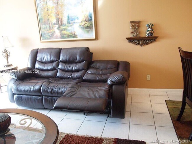 Photo - 950 Hillcrest Dr Unit 503