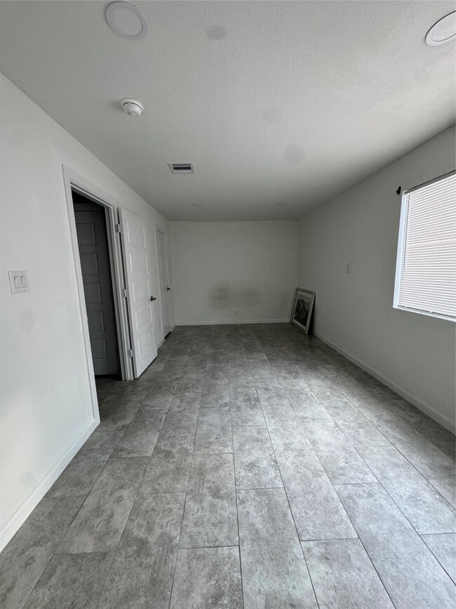 Photo - 2117 Pickerton Dr