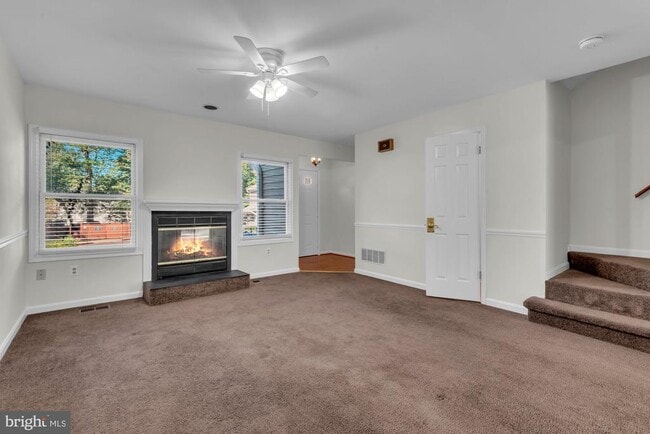 Photo - 6 Janwall Ct
