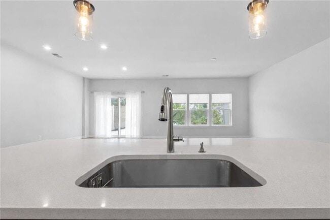 Photo - 116 Salt Lk Ln