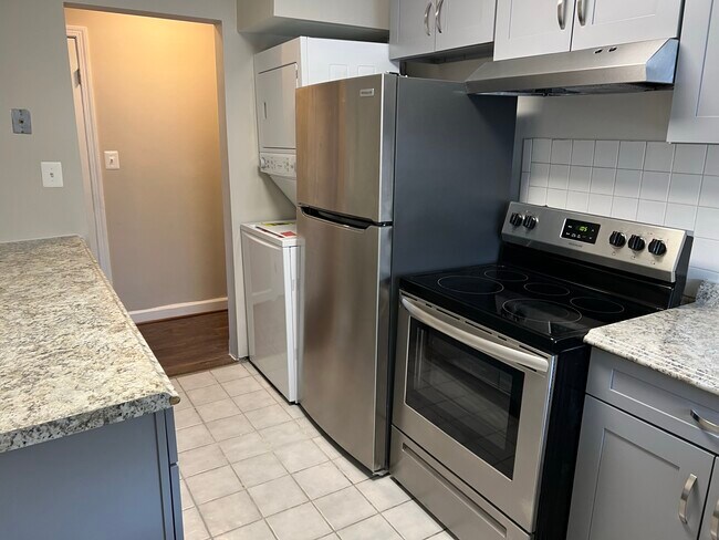 40 N. Summit Avenue