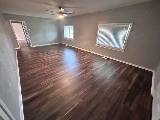 Photo - 1002 S Reno Ave