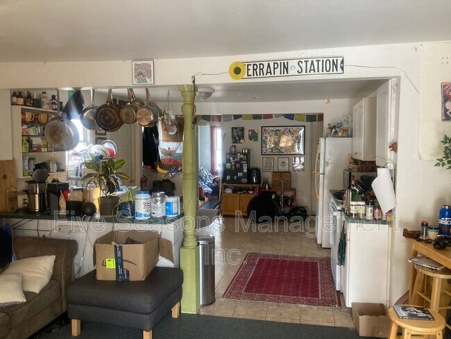 Photo - 362 Riverside Ave