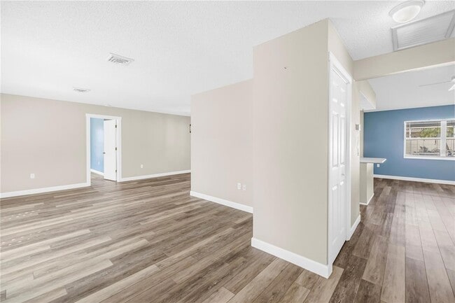 Photo - 5771 Timberlake Dr