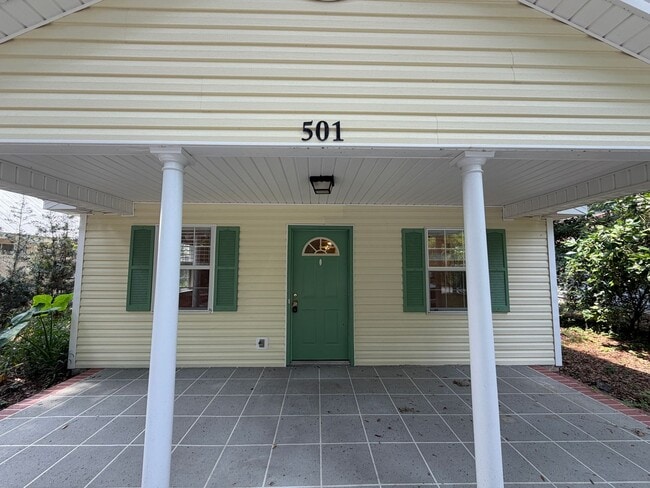 Photo - 501 Pine St