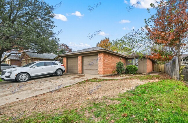 Photo - Cute 2/2 Duplex Home in Fort Worth (76133)!