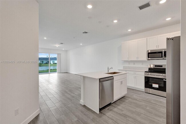 Photo - 3777 Harborside Ave