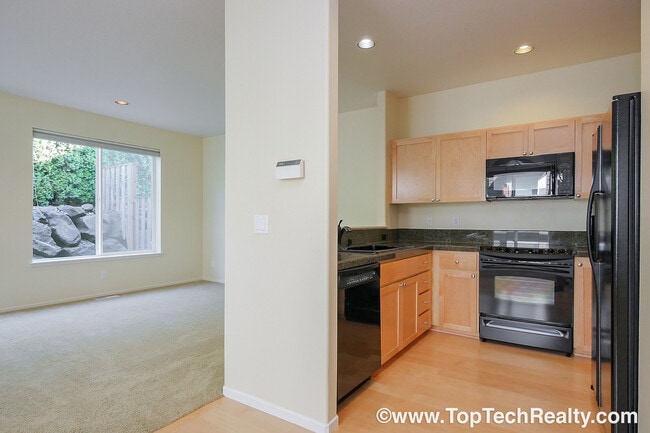 Photo - Fabulous 3 BD* 2.5 BA In Popular Arbor Reserve Townhome Community! **Minutes From Tanasbourne Sho...