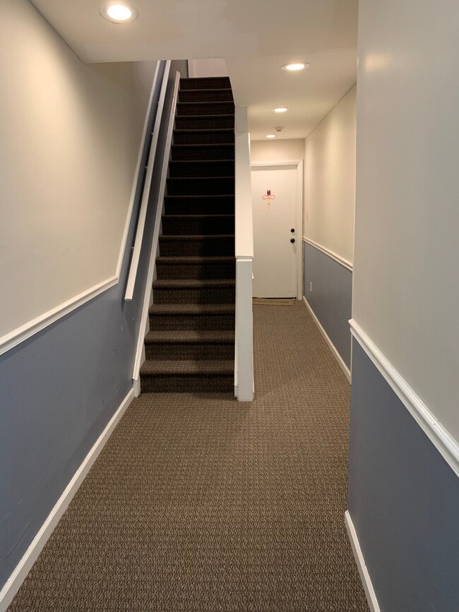 Photo - 1424 Catharine St Unidad A