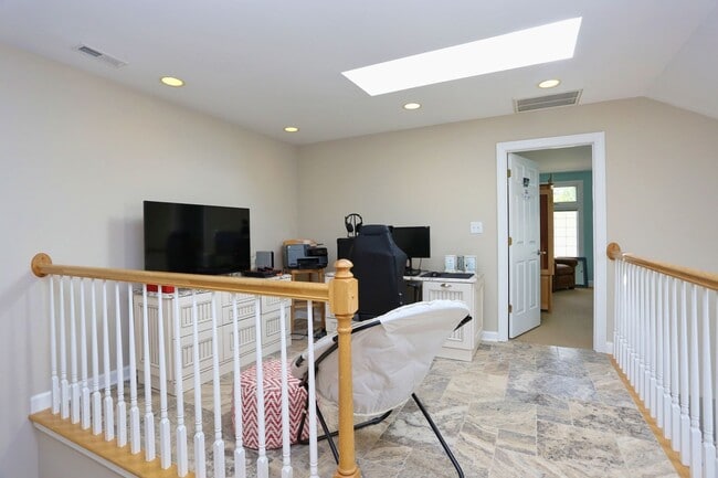Photo - End Unit Townhome in the Heart of Chapel Hill