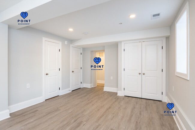 Photo - 220 Havre St Unit B