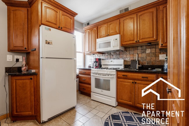 Photo - 3036 N Seminary Ave Unit 3