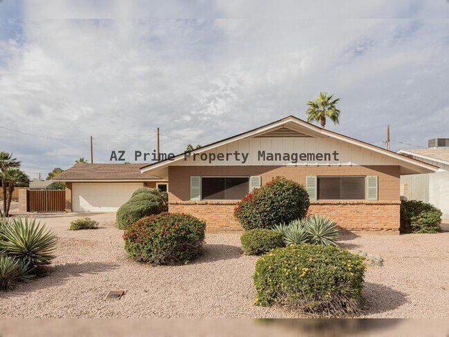 Photo - 4704 N 83rd St