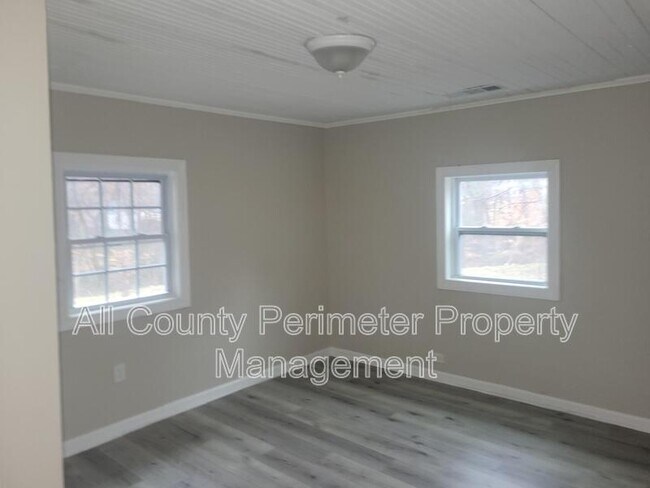 Photo - 2308 Lakewood Ave SW Unit A