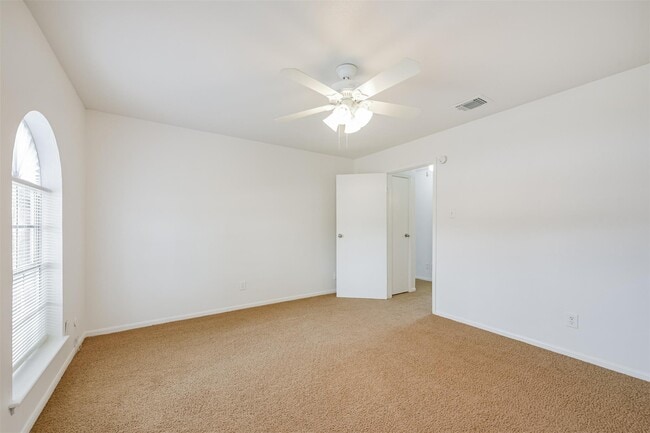 Photo - 1231 Lyric Ln