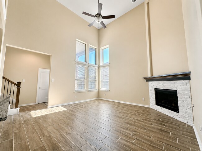 Photo - 21018 Camberwell Beauty Ln