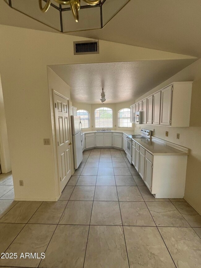 Photo - 4509 E South Fork Dr