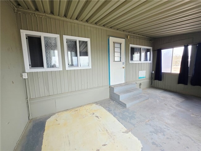 1779 Artesia Dr