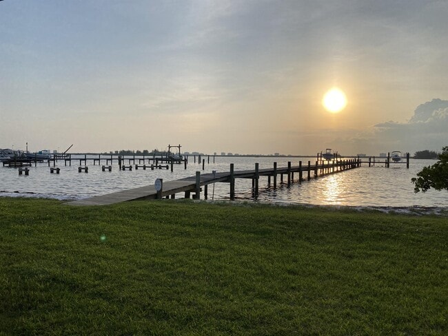 Photo - St Lucie Club