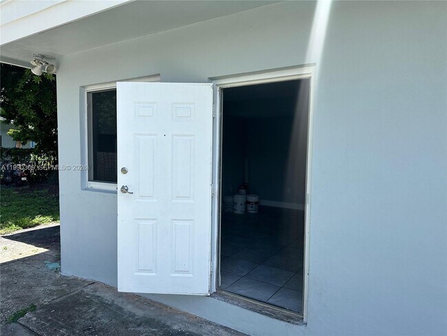 6801 NW 2nd Ct Unit 6803