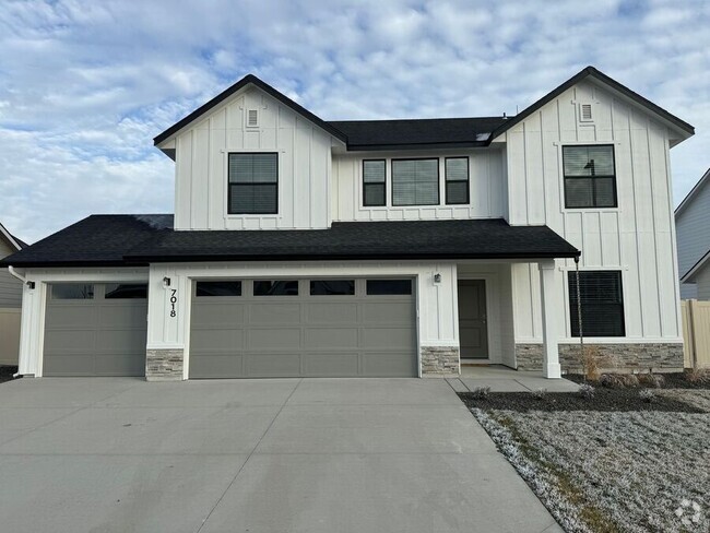 Building Photo - Brand New 4 Bed, 3 Bath Home