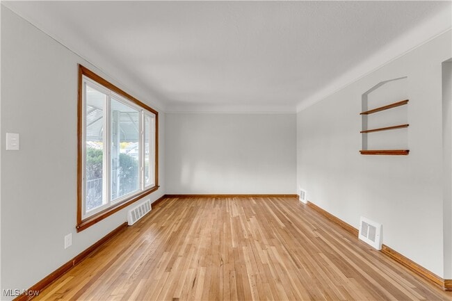 Photo - 5053 Philip Ave House