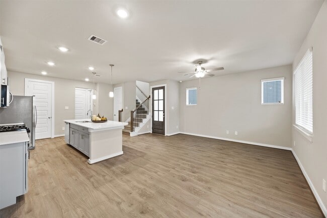 Photo - 4115 Glowing Hearth Dr