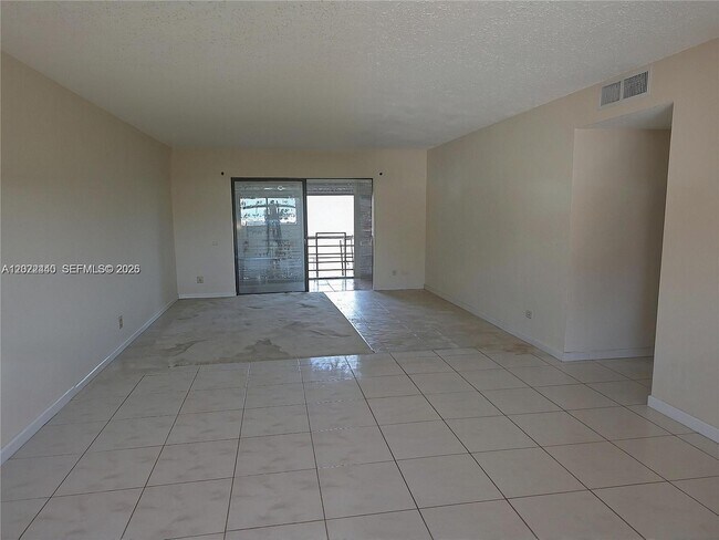 Photo - 4140 NW 44th Ave Unit 411