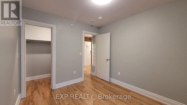 Photo - 157 James St Unité 301