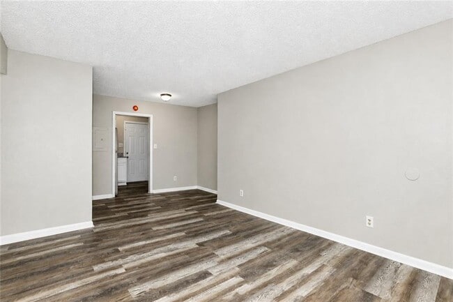 Photo - 2055 Alison Ct SW Unit 5